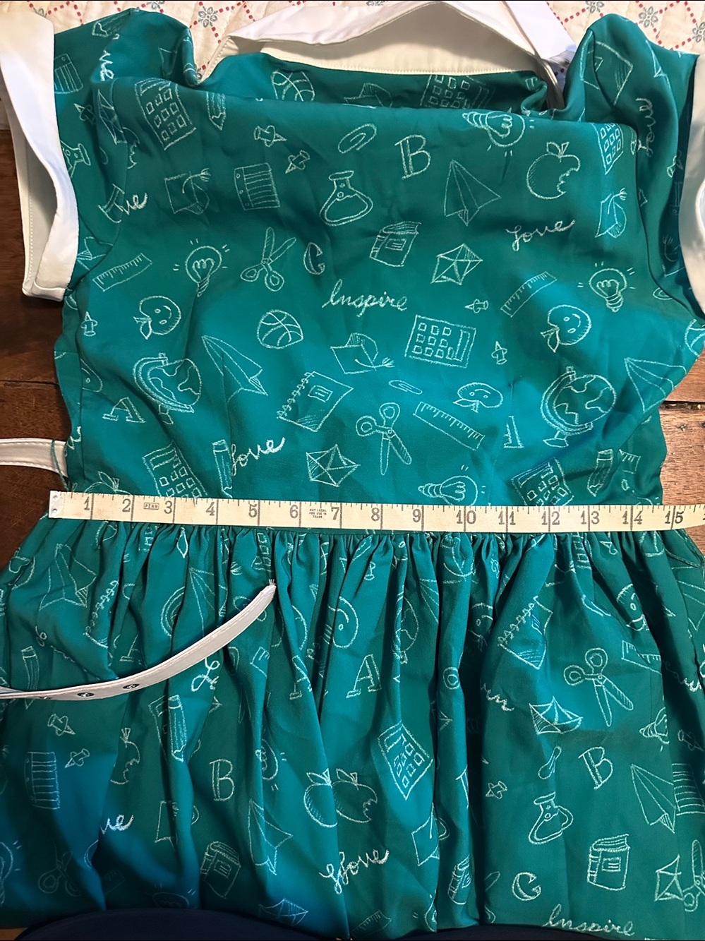 Unique Vintage Teal Dress with White Trim and Colorful Pencil Hem, Size M (6-8) - Picture 11 of 12